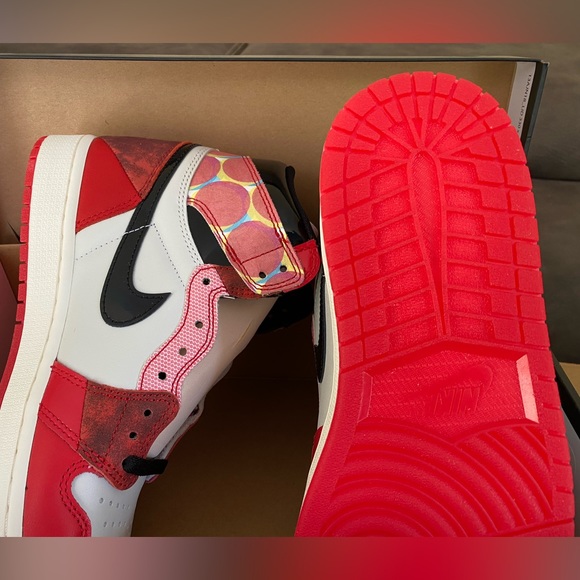 Sold on different site - Air Jordan 1 "Next Chapter" - Picture 3 of 6